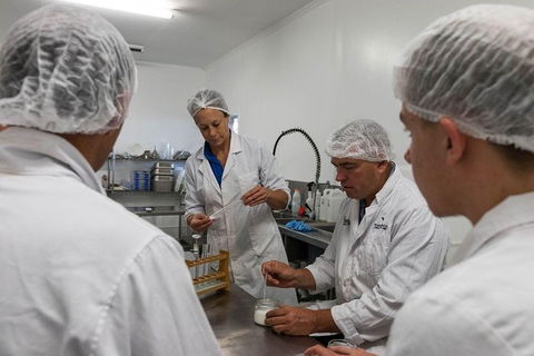 Camel Farm Lab Experience - New South Wales Tourism  0