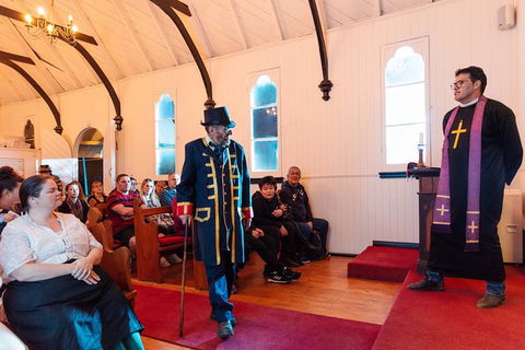Aboriginal Live Theatre Show And Dinner - New South Wales Tourism  7