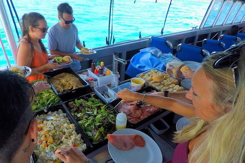 Whitsunday Island Boat Adventure - New South Wales Tourism  9
