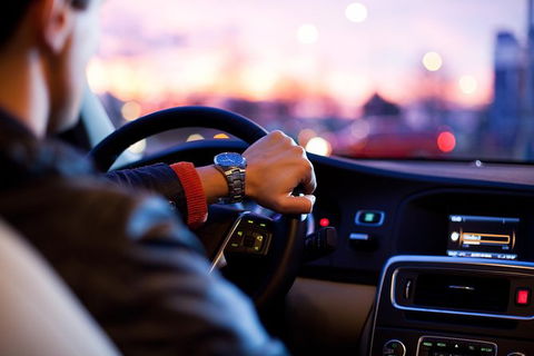 Brisbane Airport To Hotel Round-Trip Private Business Transfer - New South Wales Tourism  1