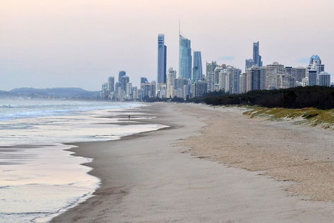 Luxury Brisbane Airport Transfers To And From Broadbeach For Up To 4 Ppl - New South Wales Tourism  1