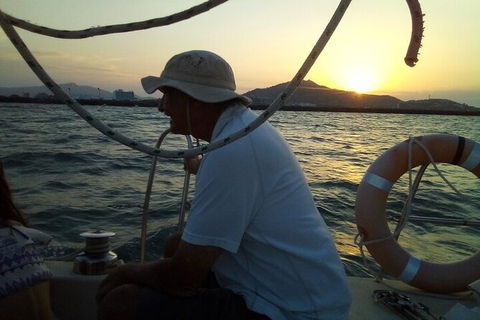 Townsville Early Morning Sailing Cruise Boat Tour - New South Wales Tourism  3
