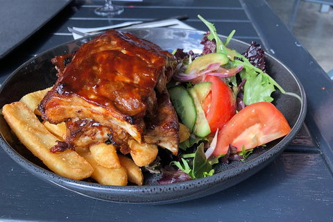 Sirromet Winery All Inclusive Lunch @ Lurleens, Tour, Tastings And Transfers - New South Wales Tourism  8
