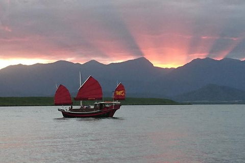 Shaolin Sunset Sailing Aboard Authentic Chinese Junk Boat - New South Wales Tourism  1