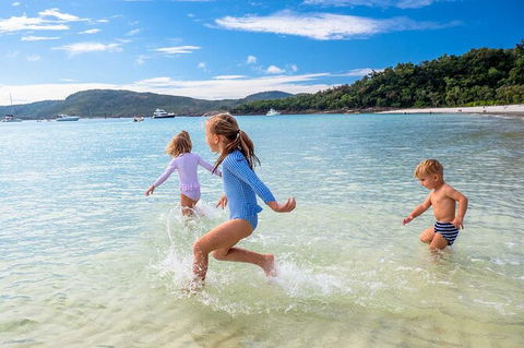 Whitehaven Beach And Daydream Island Cruise - New South Wales Tourism  4
