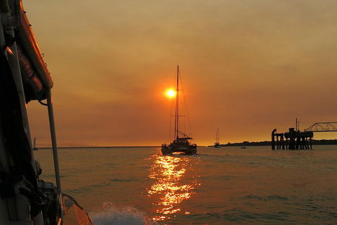 Darwin Sunset Cruise, Including Fish \'n\' Chips - New South Wales Tourism  5