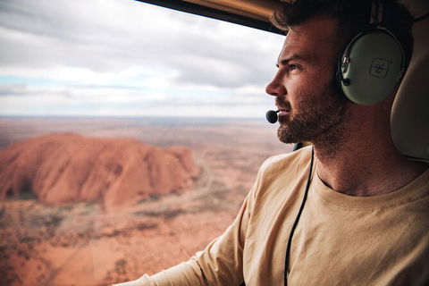 Uluru Helicopter Flights - New South Wales Tourism  5