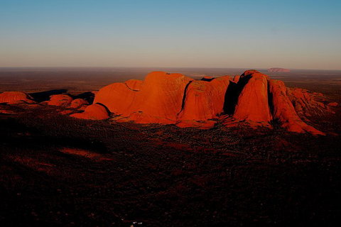 Uluru & Resort Postcard Flight - New South Wales Tourism  1