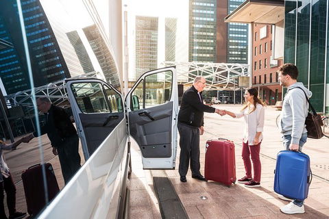 Sydney Airport Arrival Transfer (Airport To Sydney Central Business District) - New South Wales Tourism  11
