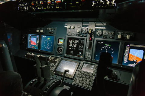 Airliner-737 - 60 MINS - Flight Simulator Experience - New South Wales Tourism  1