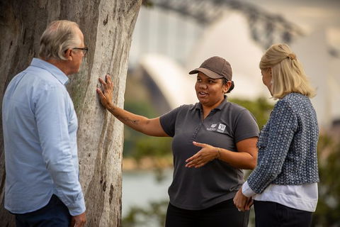 Aboriginal Heritage Tour At The Royal Botanic Garden Sydney - New South Wales Tourism  1