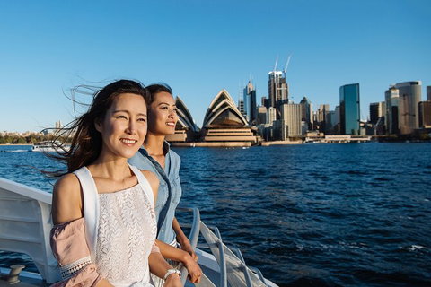 Sydney Whale-Watching Cruise - New South Wales Tourism  7
