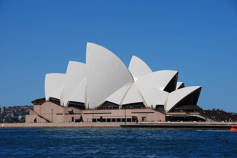 Private Arrival Or Departure Transfer: Sydney SYD Airport - New South Wales Tourism  1