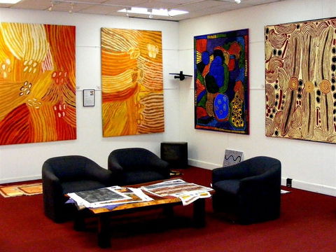 Aboriginal Fine Arts Gallery - New South Wales Tourism  1