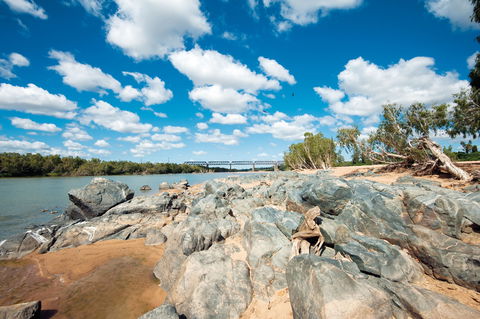 Burdekin - New South Wales Tourism  2