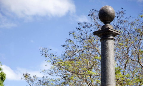 Darwin Cenotaph War Memorial - New South Wales Tourism  0