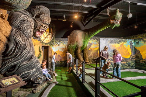 Gold Rush Mini Golf - New South Wales Tourism  0