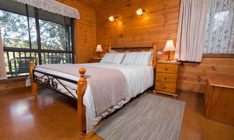 Gumnut Hideaway Gallery - New South Wales Tourism  1