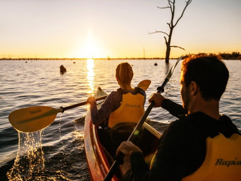 Lake Mulwala - New South Wales Tourism  0