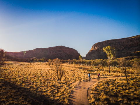 Simpsons Gap Bicycle Path - New South Wales Tourism  1