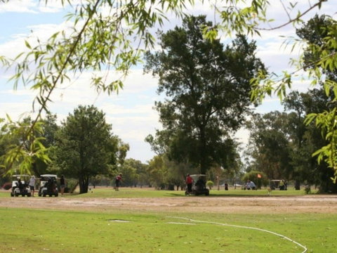 Warren Golf Club - New South Wales Tourism  0