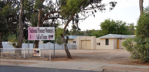 Alice Springs Heritage Precinct - New South Wales Tourism  2