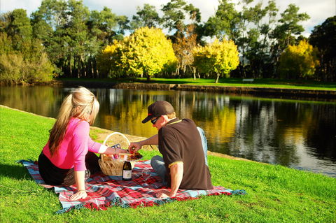 Bells Parade Reserve - New South Wales Tourism  2