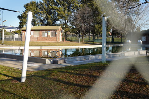 Bungendore Pool - New South Wales Tourism  1