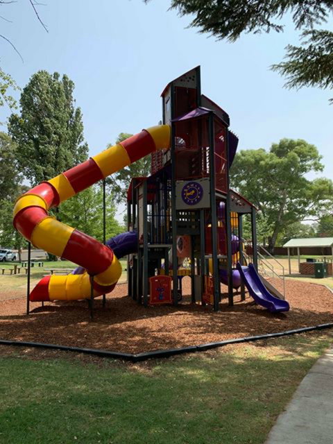 Coronation Park Yass - New South Wales Tourism  0