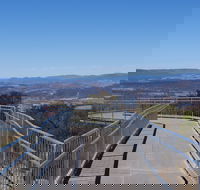 Hassans Walls Lookout - New South Wales Tourism 