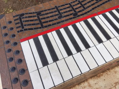 Piano Park Bench, Moonta - New South Wales Tourism  2