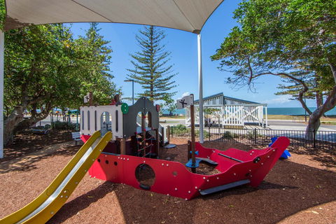 Scarborough Beach Park - New South Wales Tourism  2