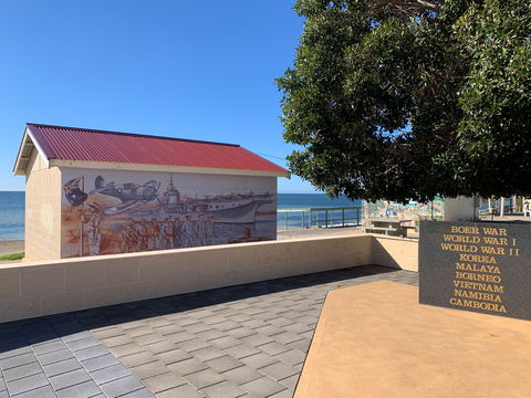 Stansbury Foreshore Murals - New South Wales Tourism  2