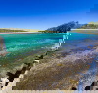 Sussex Inlet Entrance Beach - New South Wales Tourism 