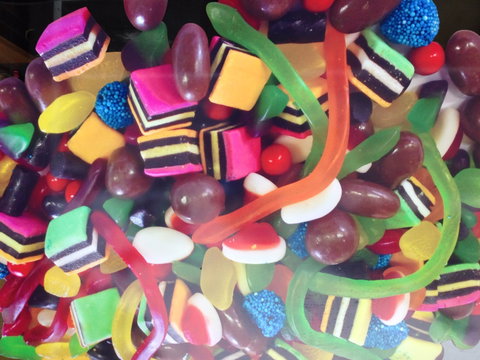 The Pier View Lolly Shop - New South Wales Tourism  1