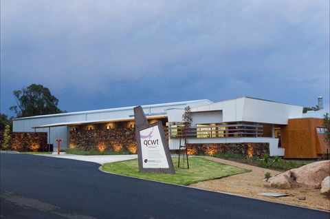 Varias Restaurant And Function Centre At The Queensland College Of Wine Tourism - New South Wales Tourism  0