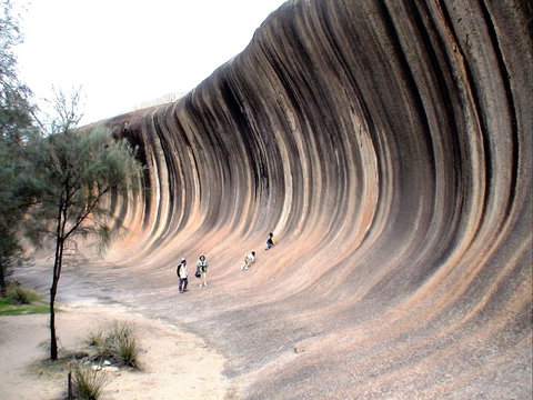 Wave Rock - New South Wales Tourism  2