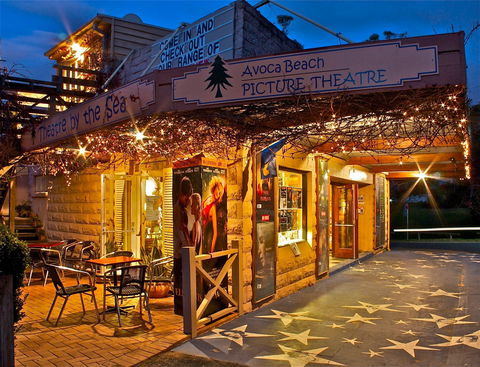 Avoca Beach Picture Theatre - New South Wales Tourism  0