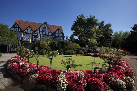 Cockington Green Gardens - New South Wales Tourism  0