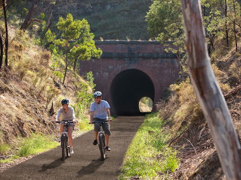 Great Victorian Rail Trail - New South Wales Tourism  0