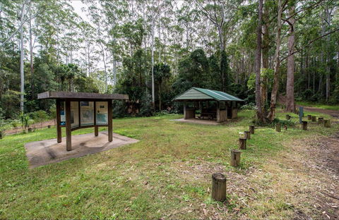 Gur-um-bee Picnic Area - New South Wales Tourism  0