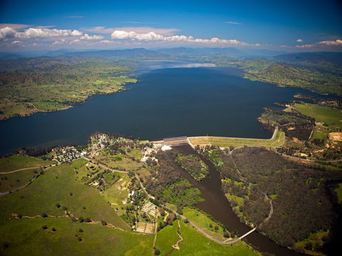 Lake Hume Loop - New South Wales Tourism  0
