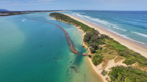 Manning Point - New South Wales Tourism  0