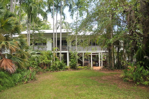 Rum Jungle Mine Manager's House - New South Wales Tourism  1