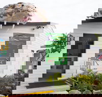 Steve McEwan's Reptile World - New South Wales Tourism 