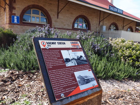 Tailem Bend Historic Rail Trail - New South Wales Tourism  1