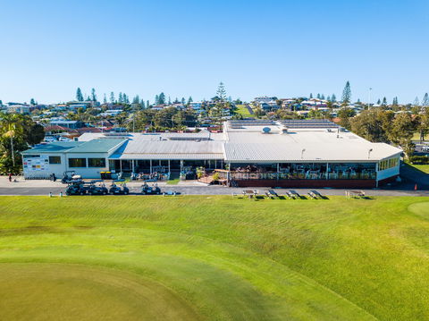 Yamba Golf And Country Club - New South Wales Tourism  0