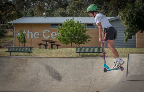 Yankalilla Lions Youth Park - New South Wales Tourism  0