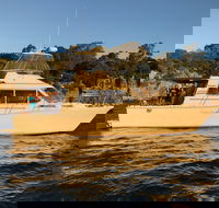 Cruising the  Swan River in at Sunset with Boutique Cruise - New South Wales Tourism 