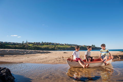 Easts Beach - New South Wales Tourism  1